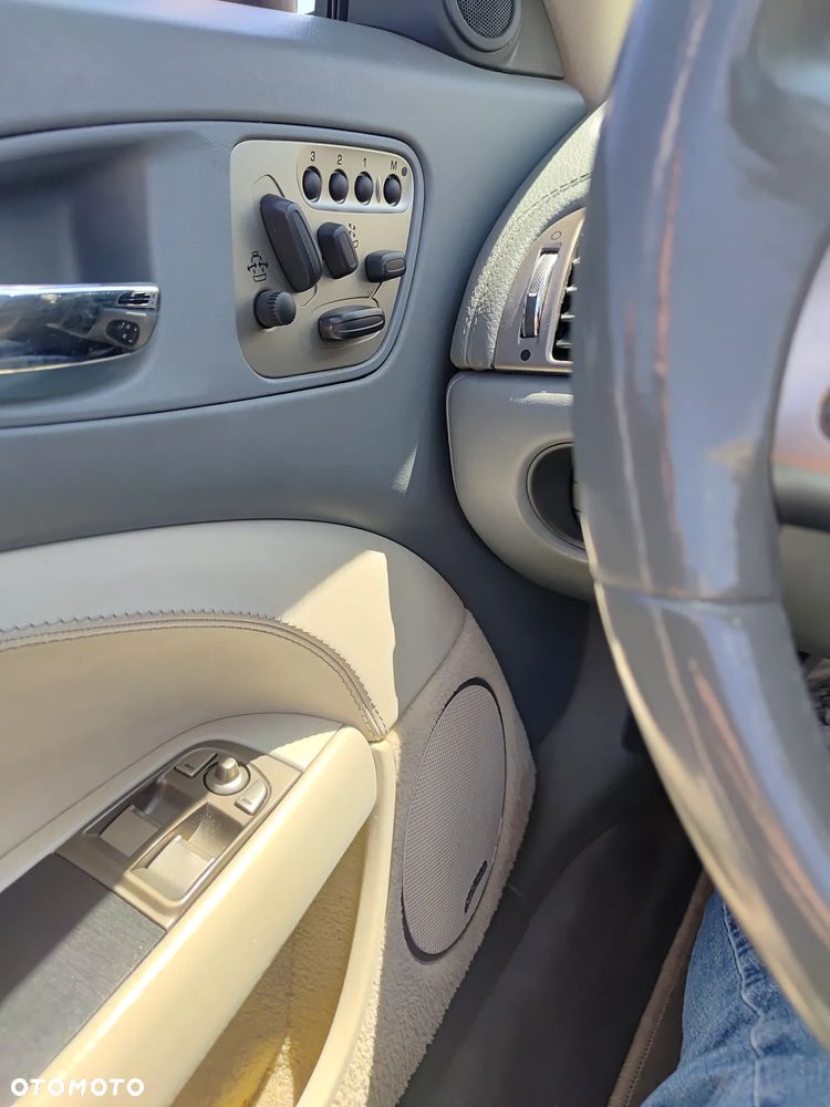Jaguar XK 4.2 - 24