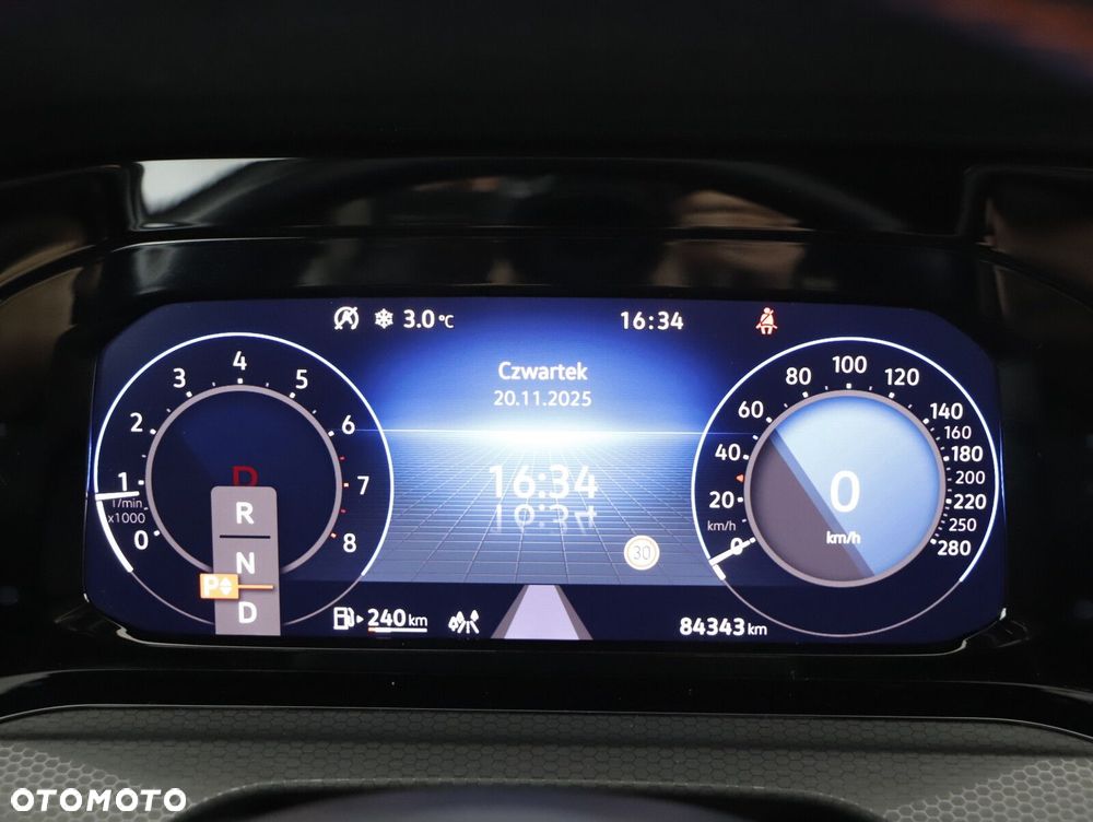 Volkswagen Golf - 21