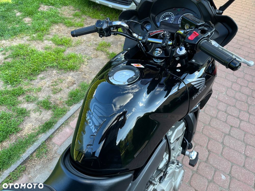 Honda CBF - 16