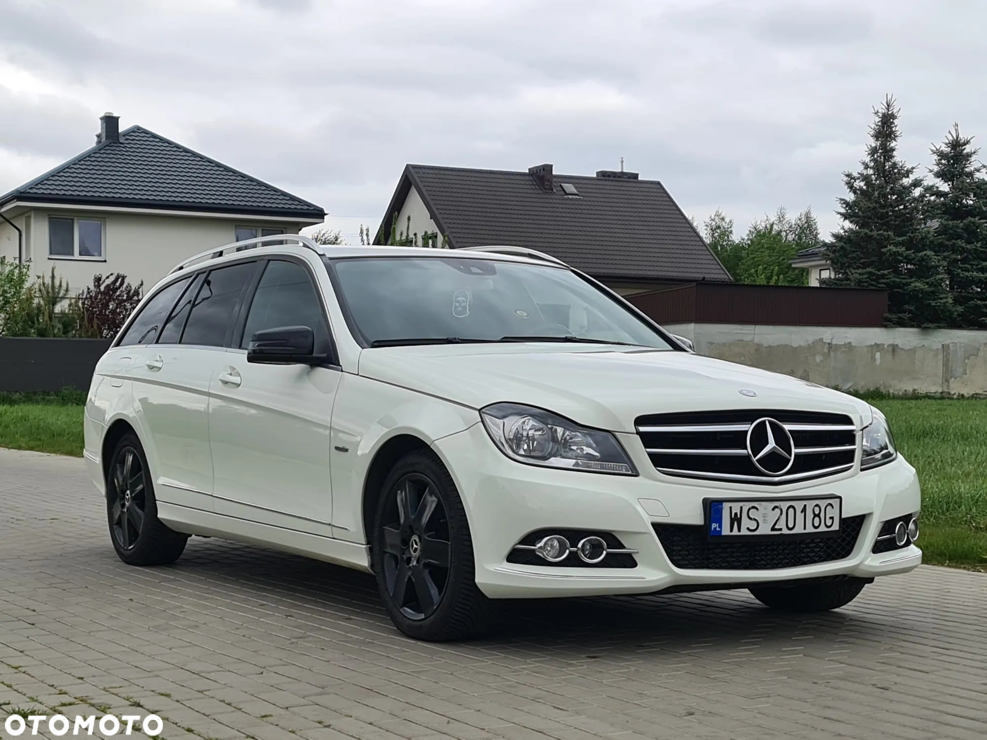 Mercedes-Benz Klasa C 250 CDI BlueEff Avantgarde - 11