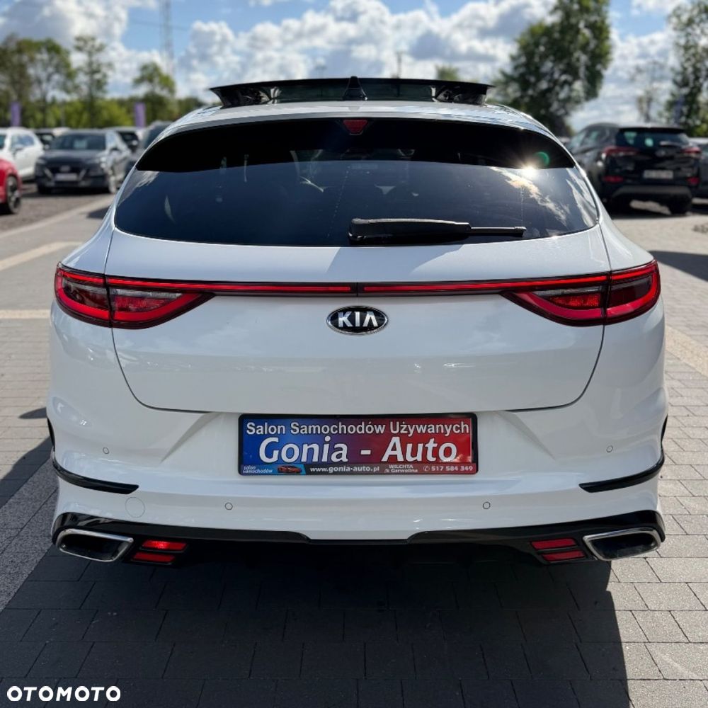 Kia ProCeed 1.6 T-GDI GT DCT - 9
