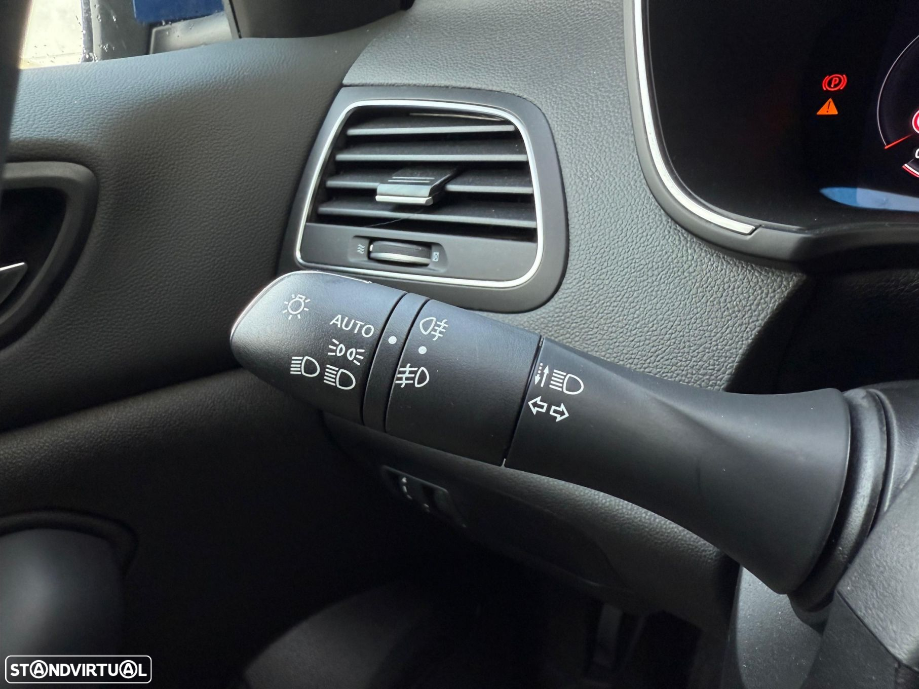 Renault Mégane 1.3 TCe Techno EDC - 11