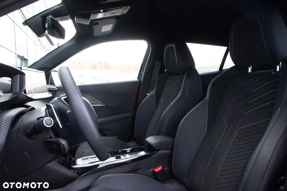 Peugeot 2008 1.2 PureTech GT Line S&S EAT8 - 11