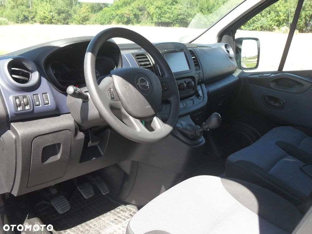 Opel Vivaro - 9