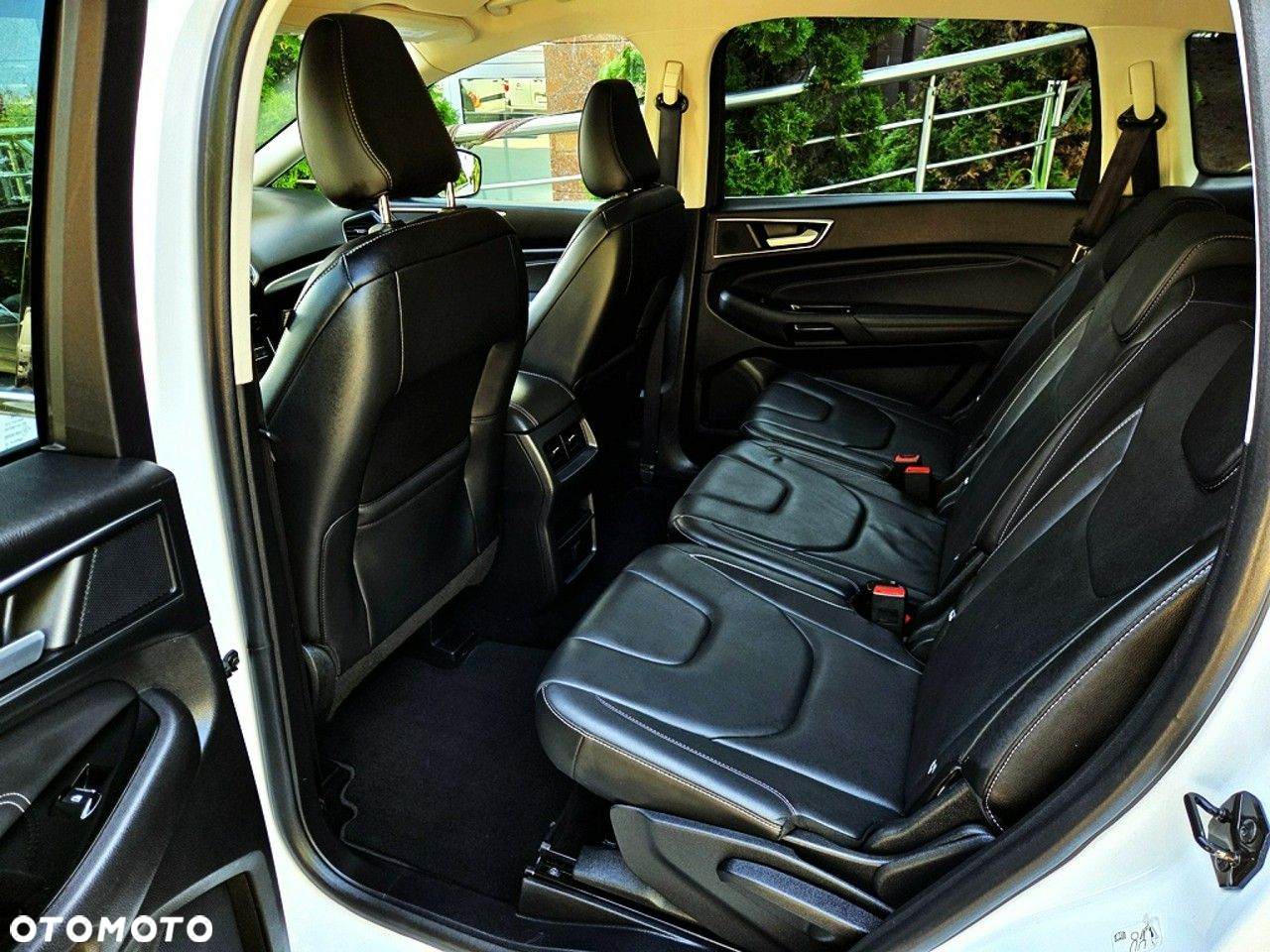 Ford S-Max - 7