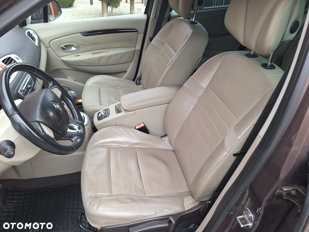 Renault Scenic dCi 160 Bose Edition - 10