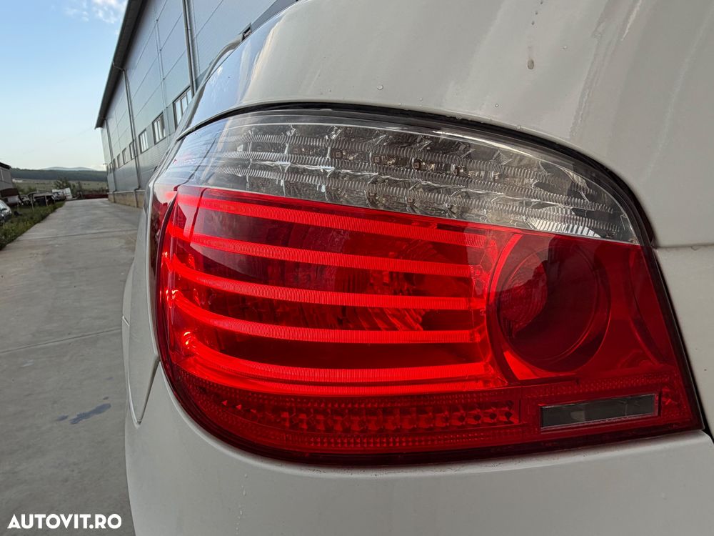 BMW Seria 5 520d Edition Exclusive - 22