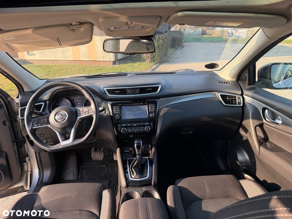 Nissan Qashqai 1.2 DIG-T Xtronic TEKNA - 9