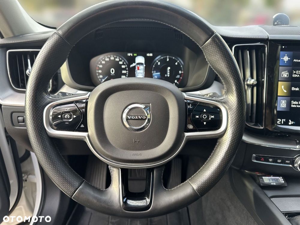 Volvo XC 60 D5 SCR AWD Inscription - 16