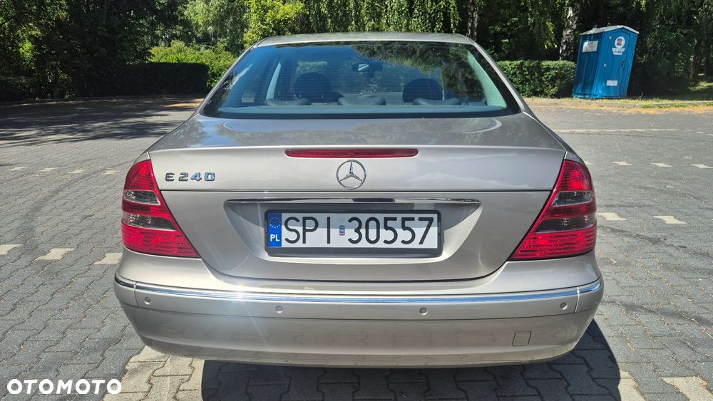 Mercedes-Benz Klasa E 240 Avantgarde - 7