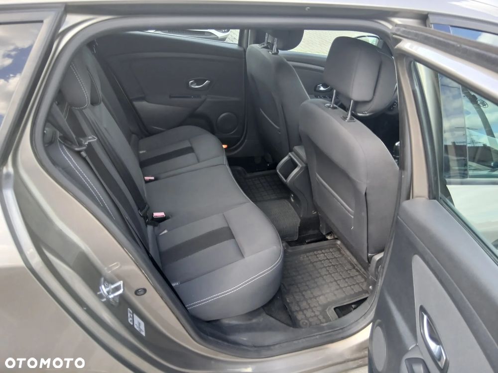 Renault Megane 1.6 16V Dynamique - 8