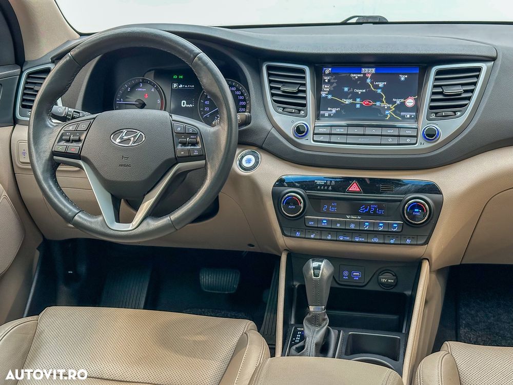 Hyundai Tucson blue 1.7 CRDi 2WD DCT Premium - 12