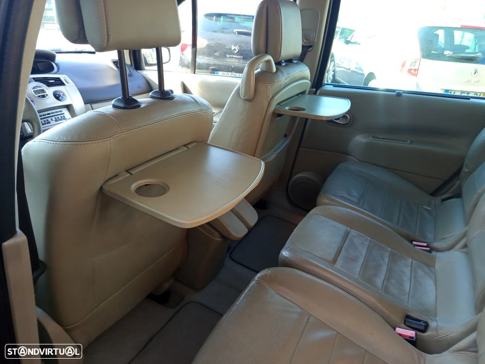 Renault Grand Scénic - 23