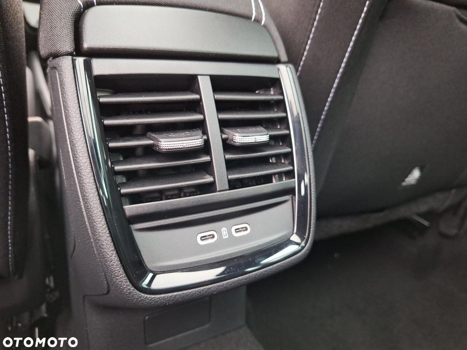 Skoda Kamiq 1.5 TSI Monte Carlo DSG - 31