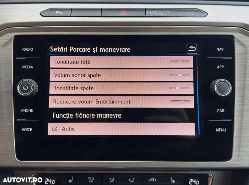 Volkswagen Passat - 34