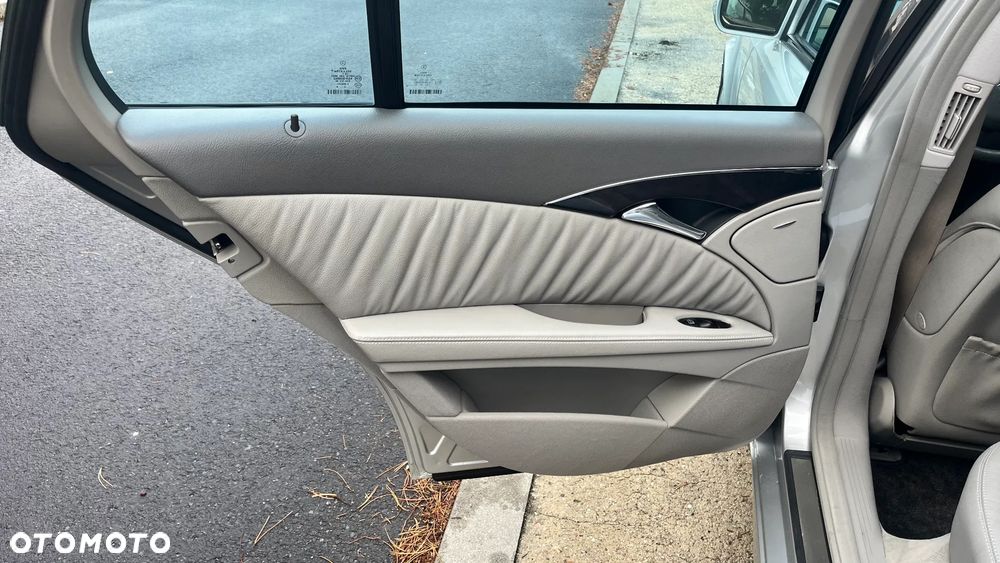 Mercedes-Benz Klasa E 500 7G-TRONIC Avantgarde - 14