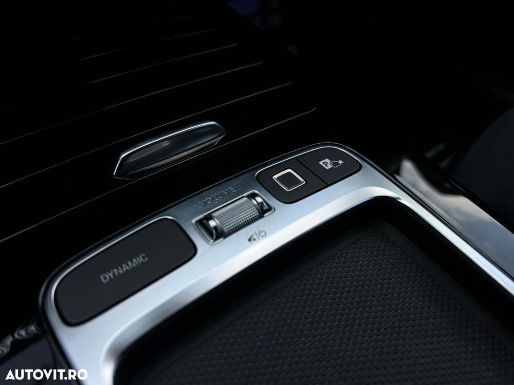 Mercedes-Benz CLA - 21