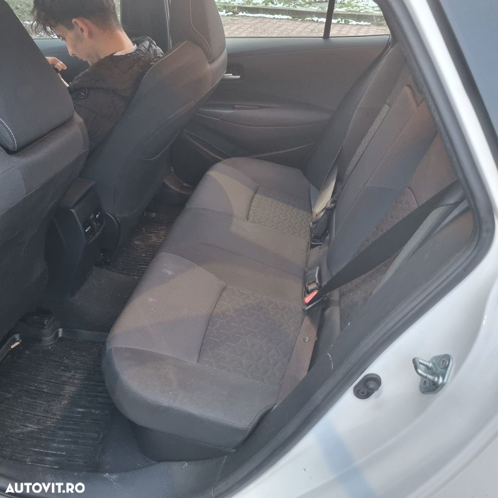 Toyota Corolla - 14