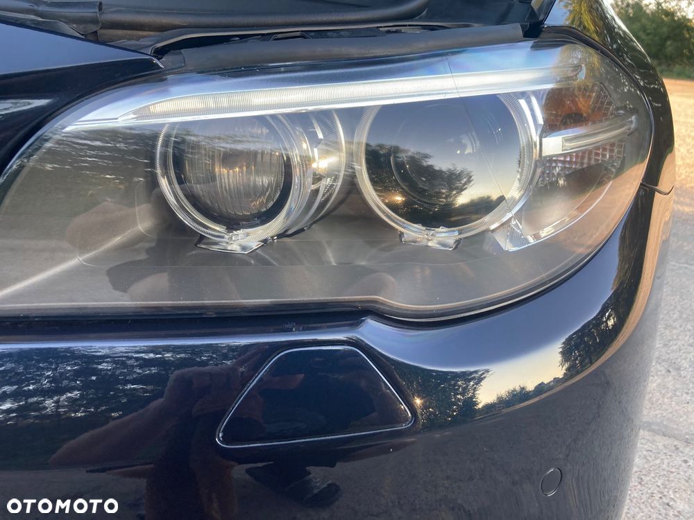 BMW Seria 5 535i xDrive - 14