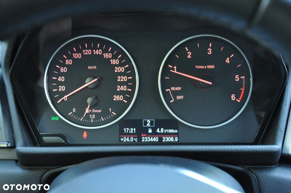 BMW Seria 2 218d Advantage - 23