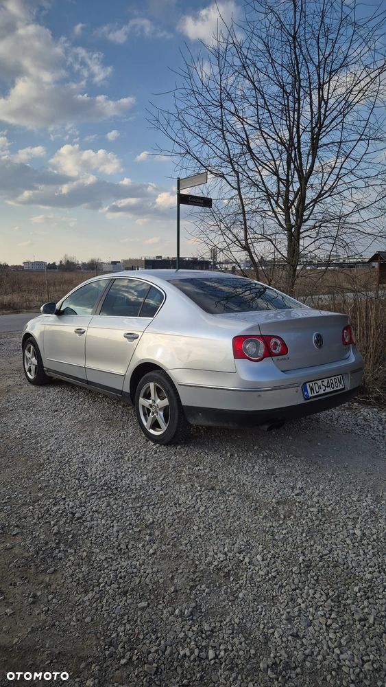 Volkswagen Passat - 7