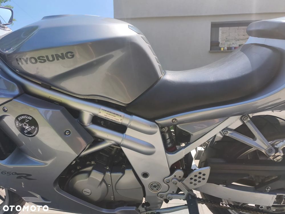Hyosung GT - 12