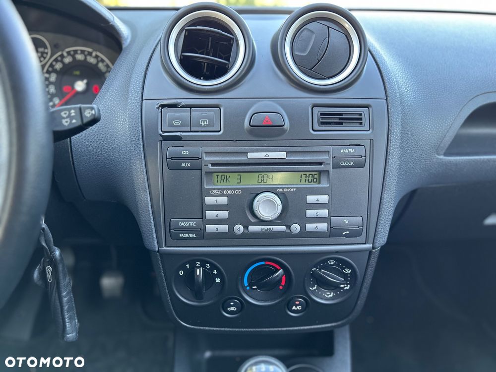 Ford Fiesta 1.3 Style - 27