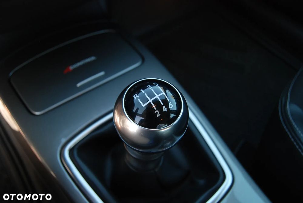 Renault Laguna 2.0 dCi Black Edition - 15