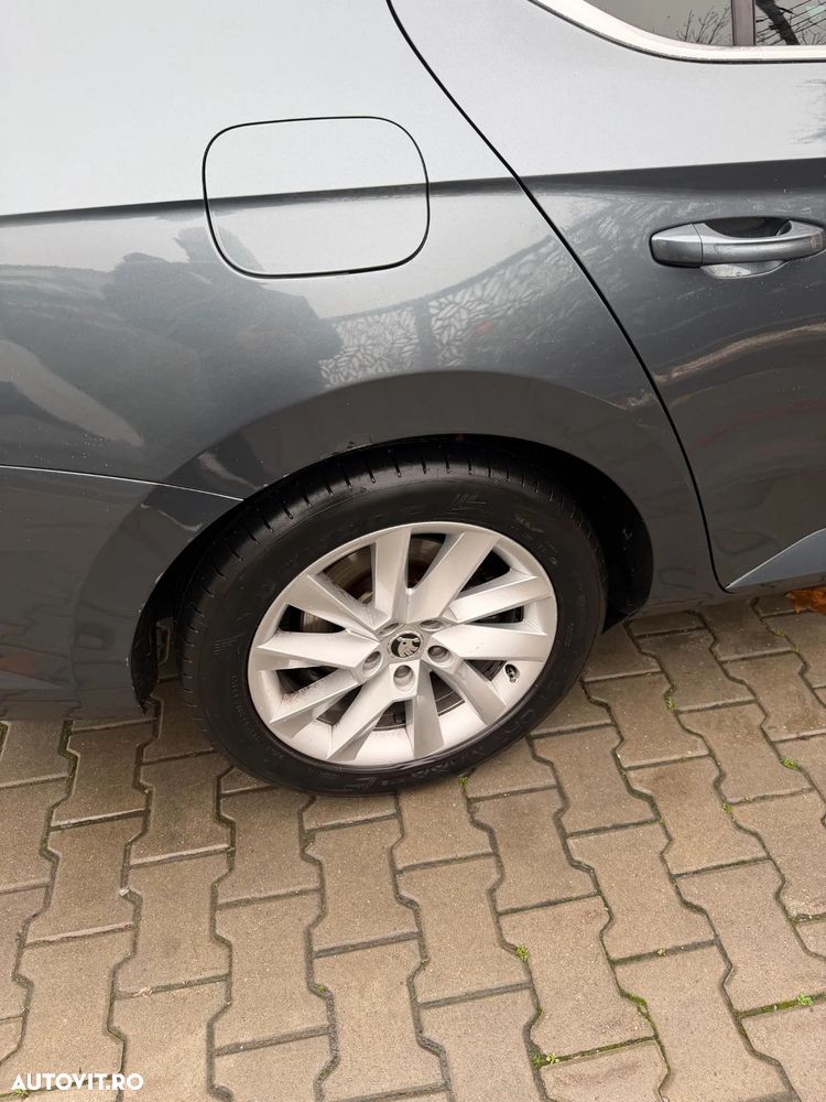 Skoda Superb 2.0 TDI DSG Ambition - 12