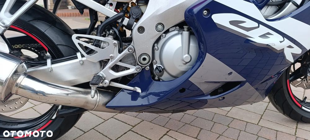 Honda CBR - 28