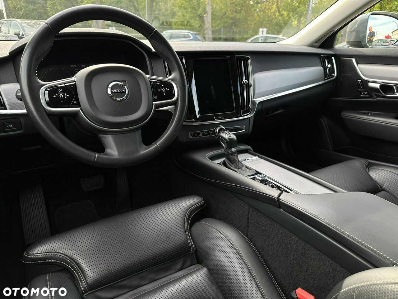 Volvo V90 Cross Country D5 SCR AWD Pro - 28