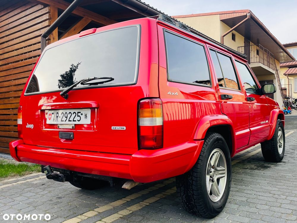 Jeep Cherokee 4.0 Limited - 16