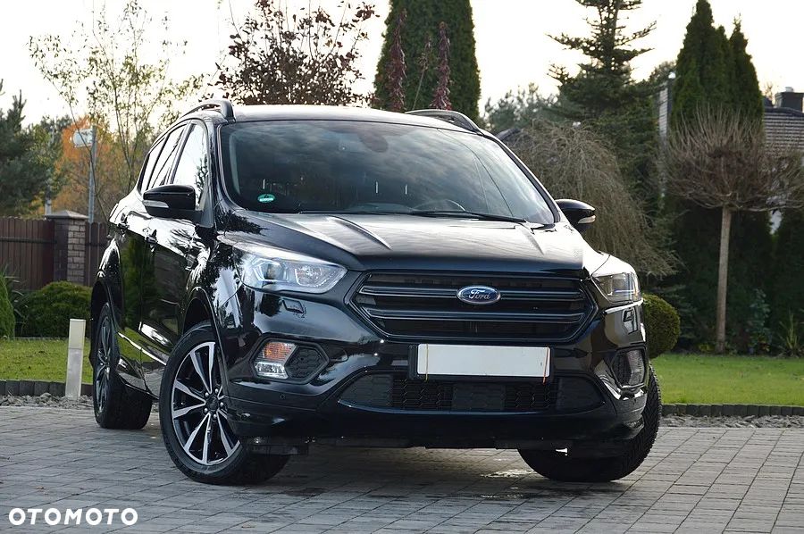 Ford Kuga 1.5 EcoBoost 2x4 ST-Line - 1