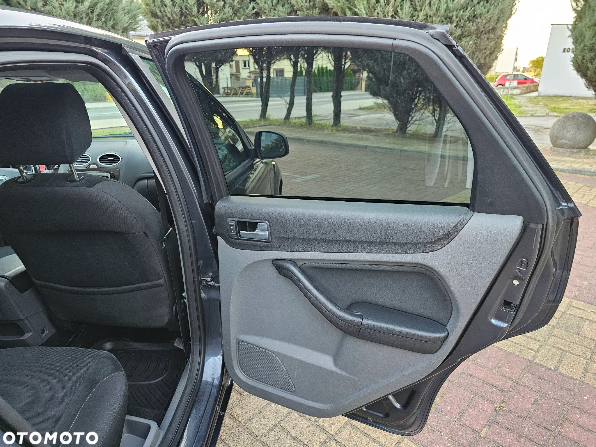Ford Focus 1.8 TDCi Ghia - 13