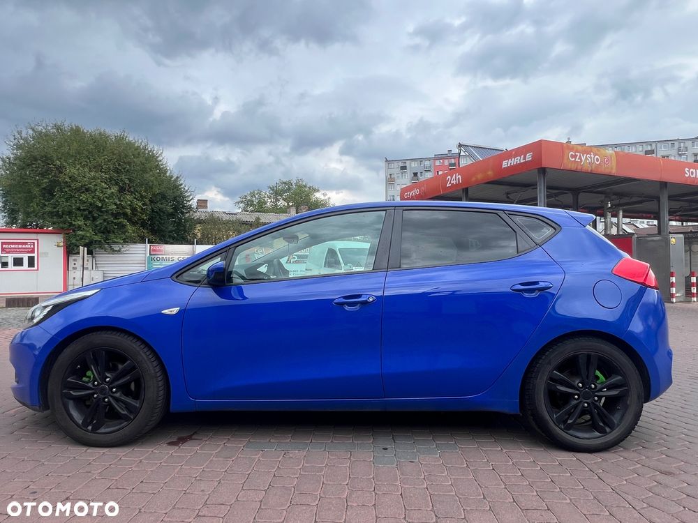 Kia Ceed - 24