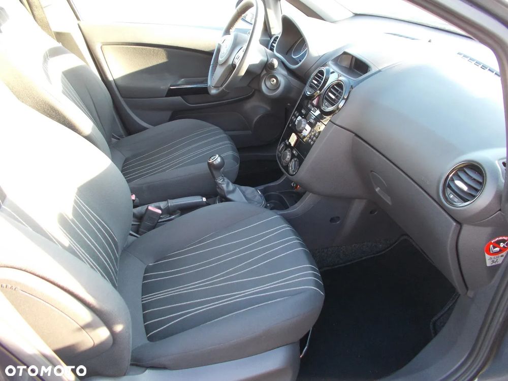 Opel Corsa 1.2 16V Enjoy - 11