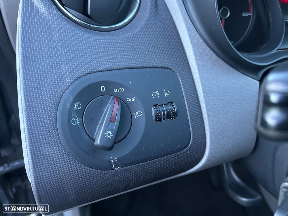 SEAT Ibiza 1.2 TDI Sport DPF - 18