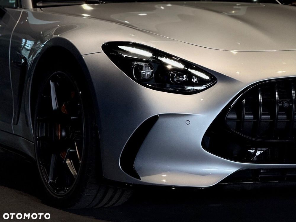 Mercedes-Benz AMG GT - 3