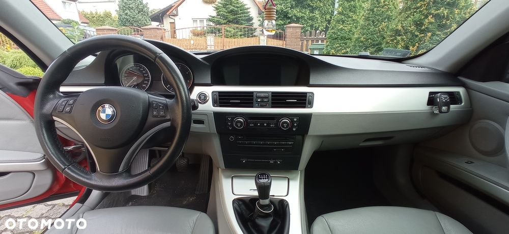 BMW Seria 3 320d - 17