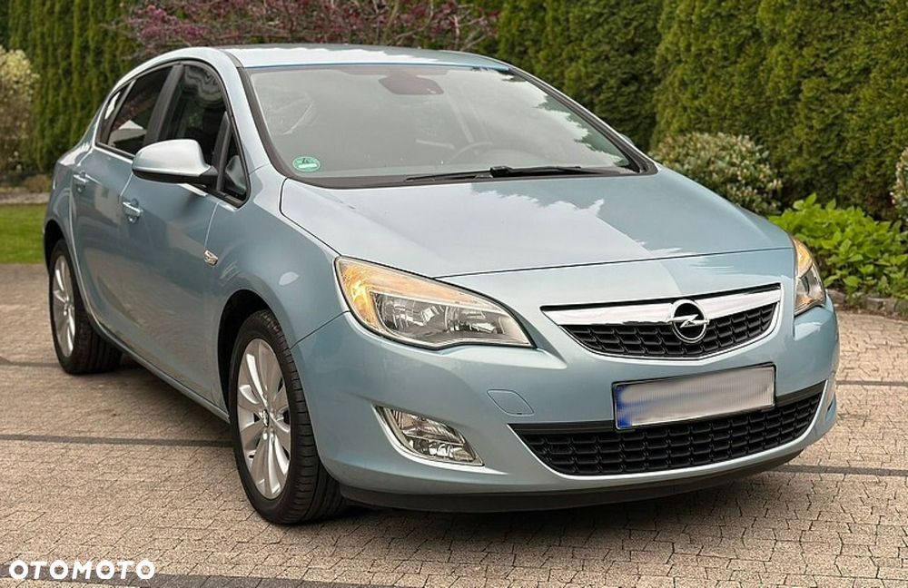 Opel Astra - 2