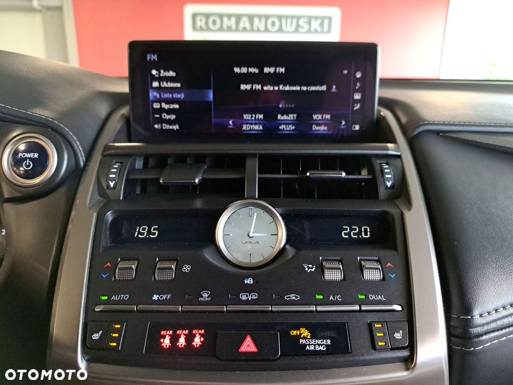 Lexus NX 300h F Sport Edition AWD - 22