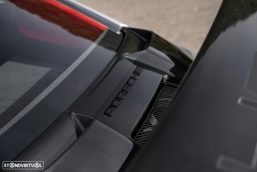 Porsche 911 (991) GT2 RS - 15