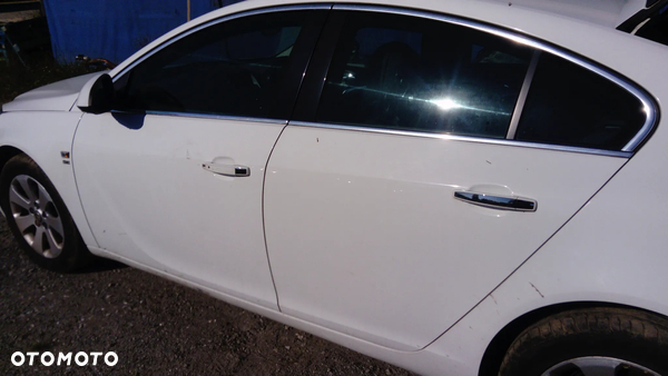 DRZWI tyl lewe KOMPLETNE z40R OPEL INSIGNIA A