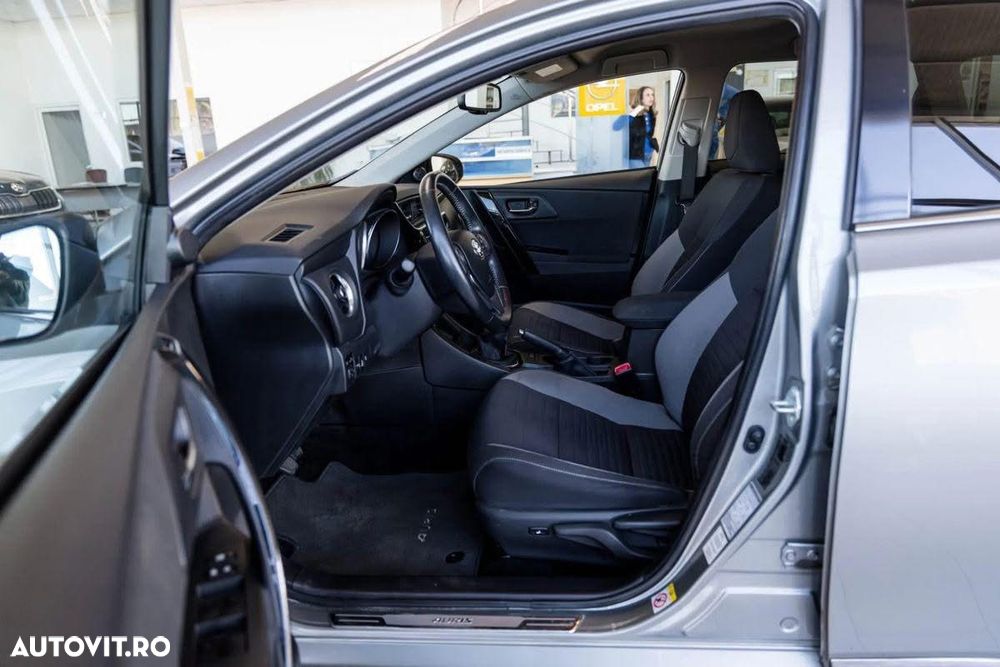 Toyota Auris 1.6 D-4D Comfort - 11