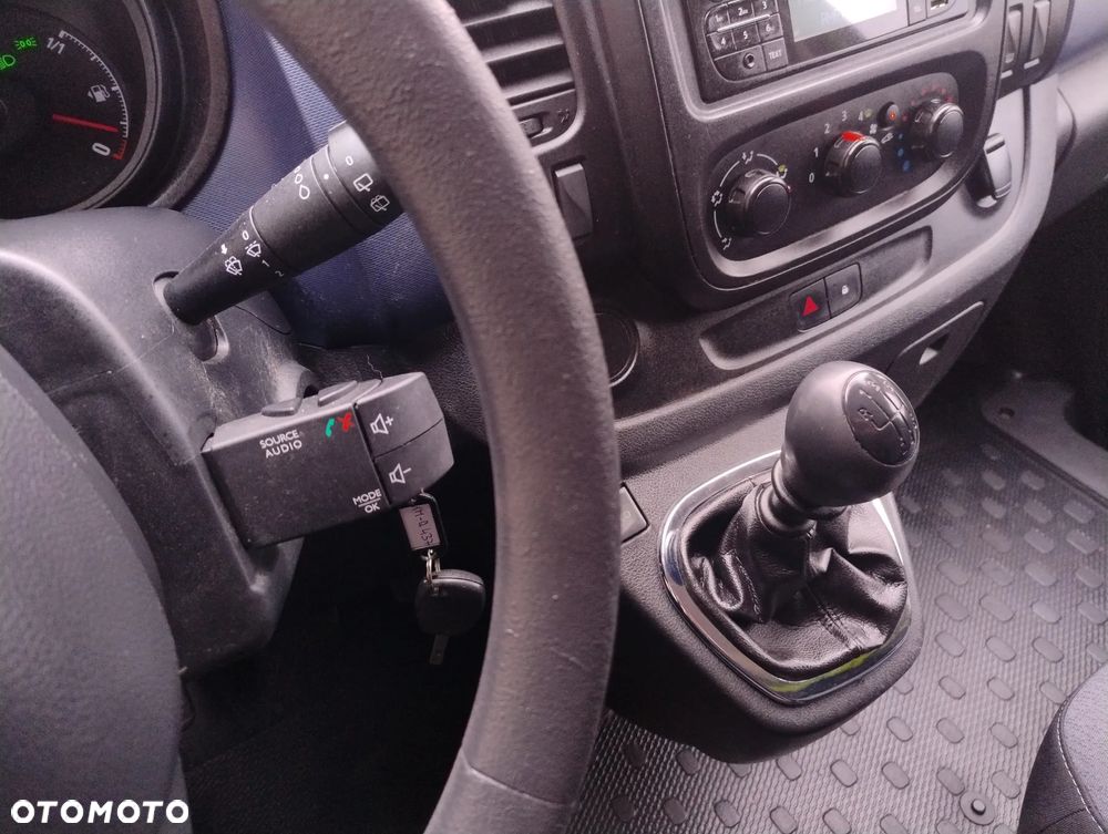 Opel VIVARO 1.6 CDTI (115KM) 6-BIEGÓW (L1H1) STAN SUPER IDEALNY 100% BEZWYPADKOWY LAKIER ORYGINALNY NIE MA RDZY SERWIS KM DO KOŃCA ! ! ! - 17