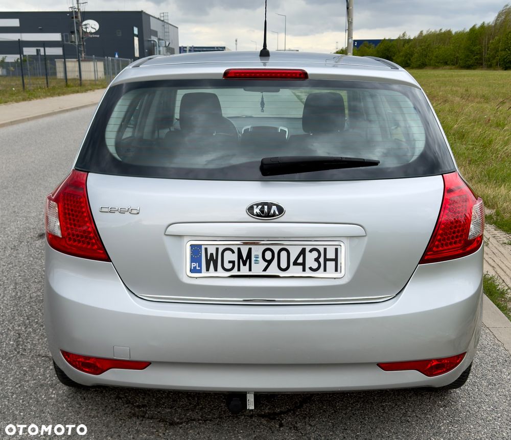 Kia Ceed 1.4 CVVT Attract - 3