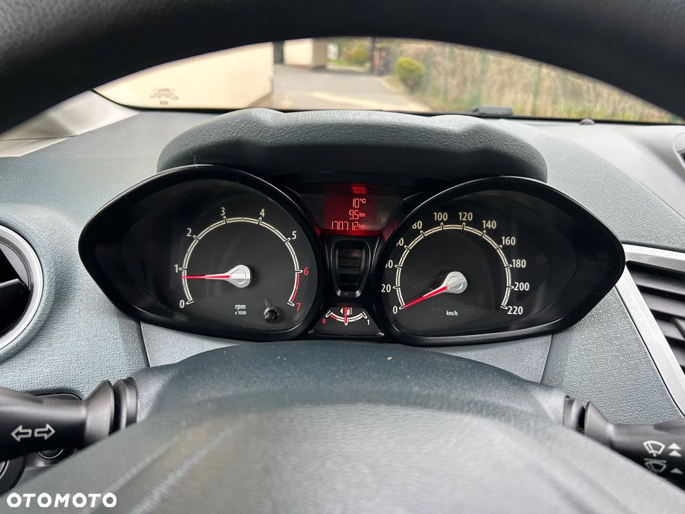 Ford Fiesta 1.25 Trend - 21