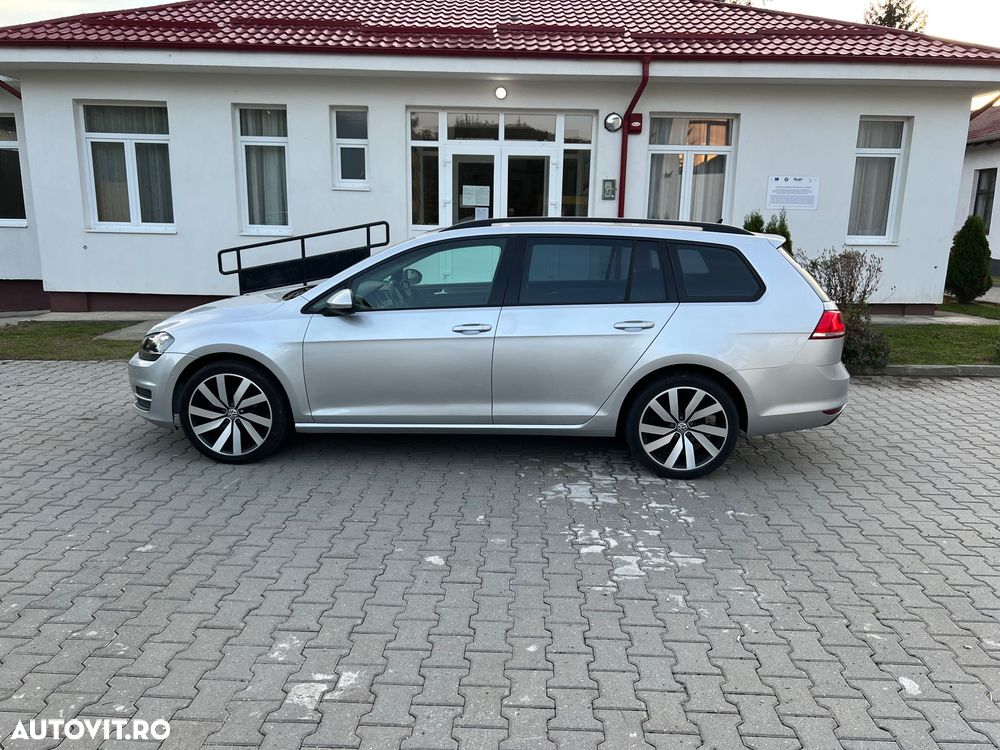 Volkswagen Golf - 5