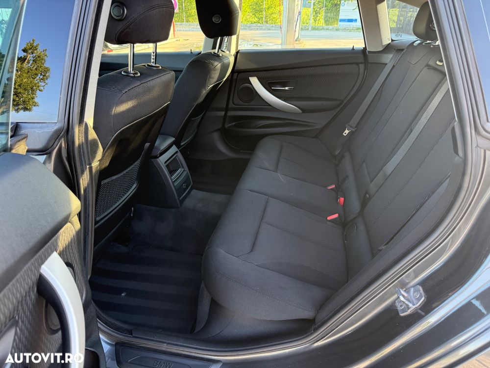 BMW Seria 3 318d Aut. Sport Line - 7