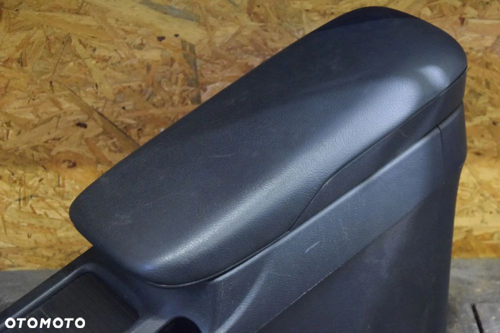 Honda Civic VIII UFO 06-11 Tunel środkowy podłokietnik roletka skórzany  EUROPA - 2